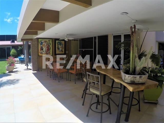 CASA EN VENTA ALAMEDA CELAYA