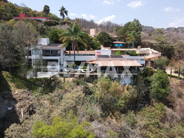 Casa en Venta, Valle de Bravo