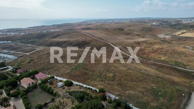 Terreno para Desarrollo Residencial-Comercial 