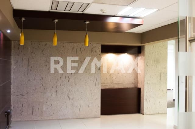 Oficina en renta en Centro de negocios Las Palmas, Hermosillo, Sonora.