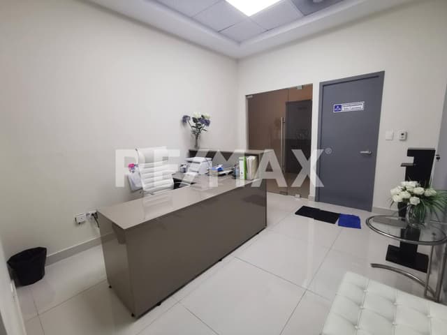 Oficina en renta PH acondicionada en Torre Magnia Altabrisa Mérida Yucatán