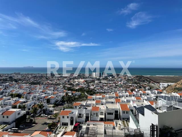 CASA EN VENTA DE 3 RECÁMARAS, EN LA CÚSPIDE, TIJUANA BAJA CALIFORNIA.