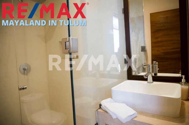 EN VENTA HERMOSO PH CON ALBERCA PRIVADA