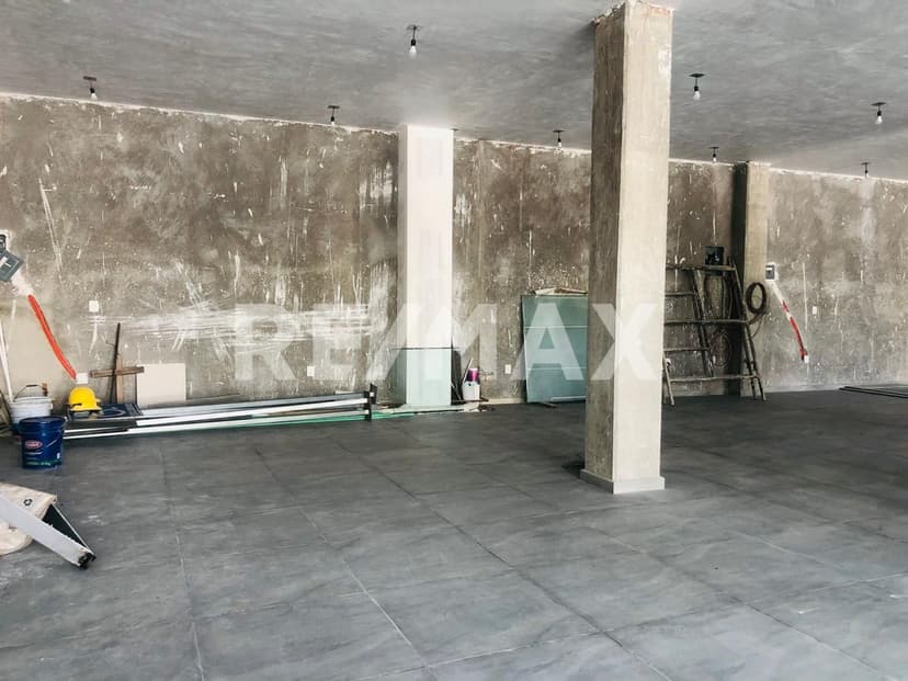 Gallery main