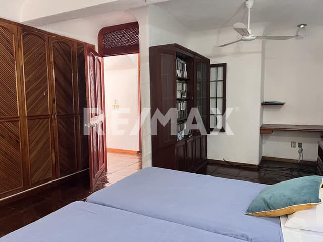 CASA A  LOS RISCOS CON FRENTE AL MAR Y UNA VISTA ESPECTACULAR EN ACAPULCO LA ZONA DORADA DE CALETA