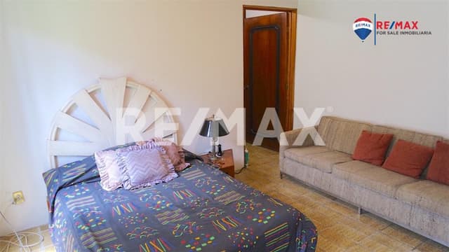 Venta de casa sola en Burgos, Temixco, Morelos...Clave 4096