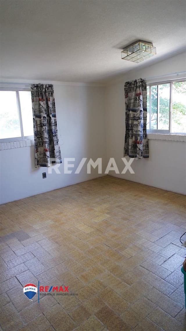 Venta de casa sola en Burgos, Temixco, Morelos...Clave 4096