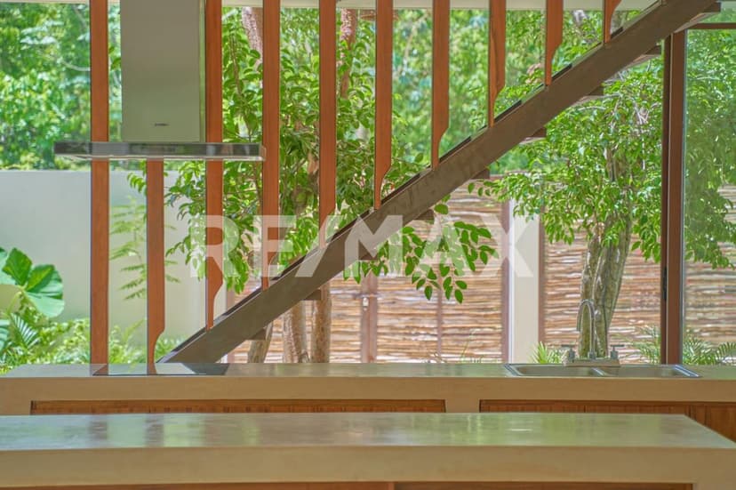 Gallery main