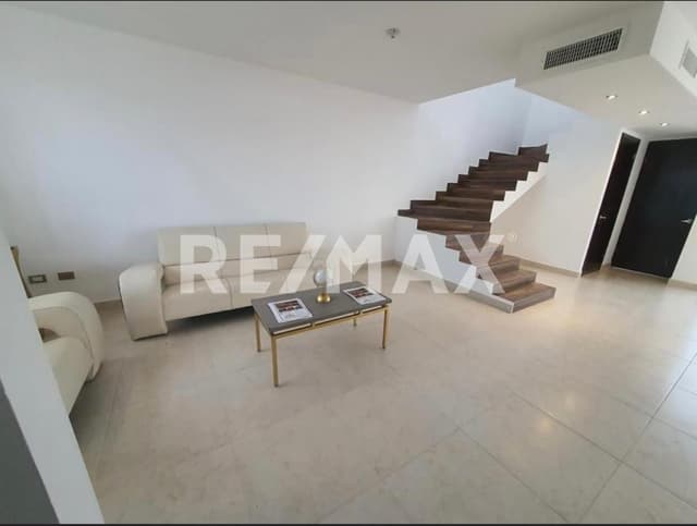 Casa en Venta en Los Olivos