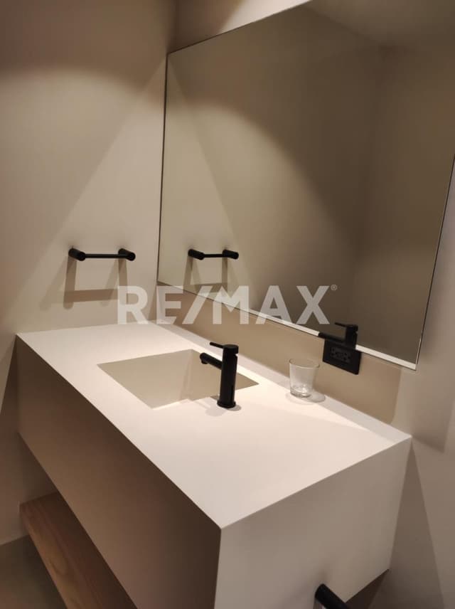 EN RENTA BONITO DEPARTAMENTO A ESTRENAR EN TULUM UBICADO EN LA VELETA