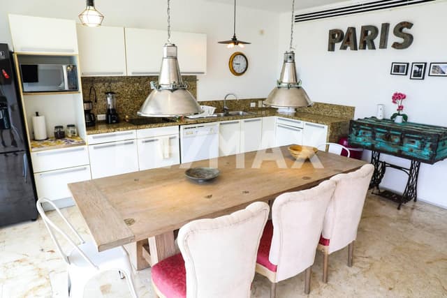 Magia Condo Beautiful 3-Bedroom Condo For Sale