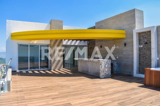 LUJOSO PENTHOUSE CON VISTA AL MAR EN SUNSET VIEW