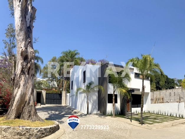Venta de casa, Col. Lomas de la Selva, Cuernavaca…Clave 4149