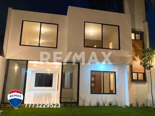 Venta de casa, Col. Lomas de la Selva, Cuernavaca…Clave 4149