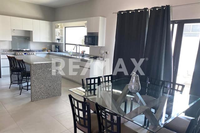 Casa en Venta - 5