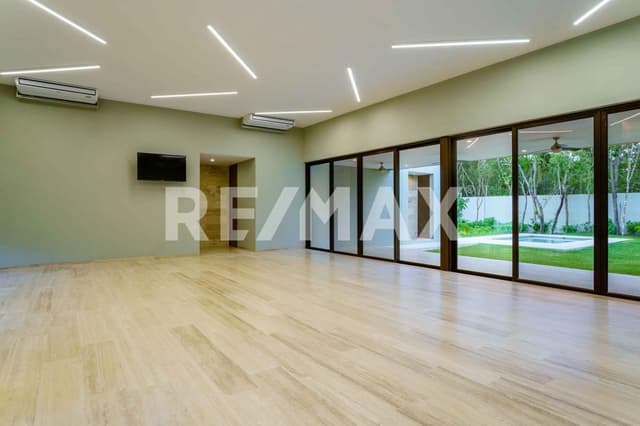 Casa de 4 Recamaras en Venta Totalmente Amueblada