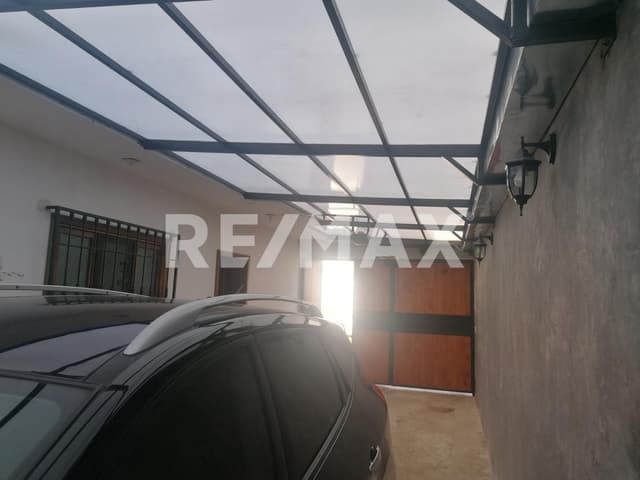 Propiedad en venta con 3 departamentos