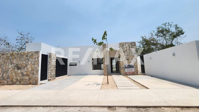 Preventa casa de 3 recámaras en una planta. San Diego Cutz, Conkal Yucatán