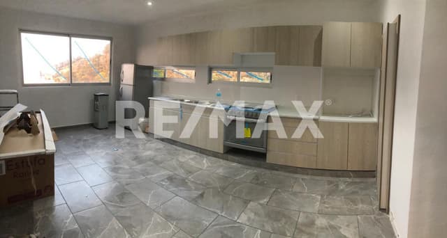 RENTA CASA EN CERRADA EN BOSQUES DE LA HERRADURA