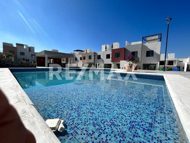 CASA EN VENTA DOS VALLES CIUDAD DEL SOL QUERETARO  RCV221222-SA