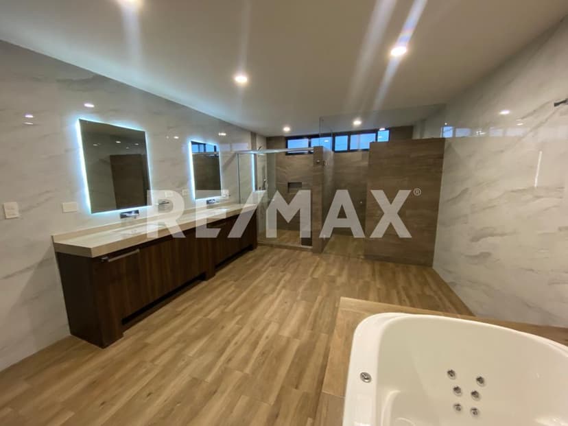 VENTA DE CASA EN PARQUE TERRANOVA, LOMAS DE ANGELOPÓLIS II