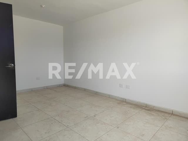 Casa en venta con recama en planta Hacienda de Tapias III