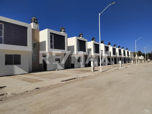Casa en venta con recama en planta Hacienda de Tapias III