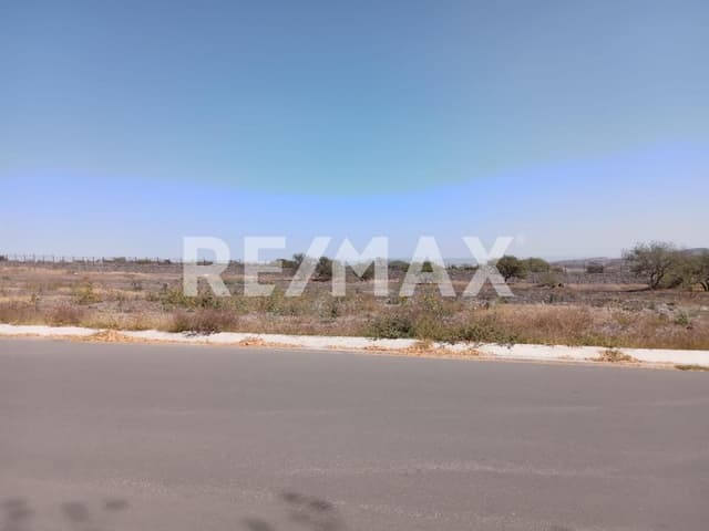 Terreno en Preventa El Campanario RTV230115-AE