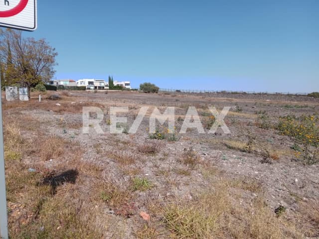 Terreno en Preventa el Campanario RTV230117-AE