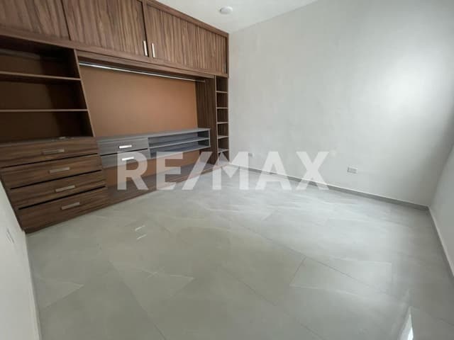 CASA EN VENTA EN PRIVADA AZALEAS, TIJUANA B.C.
