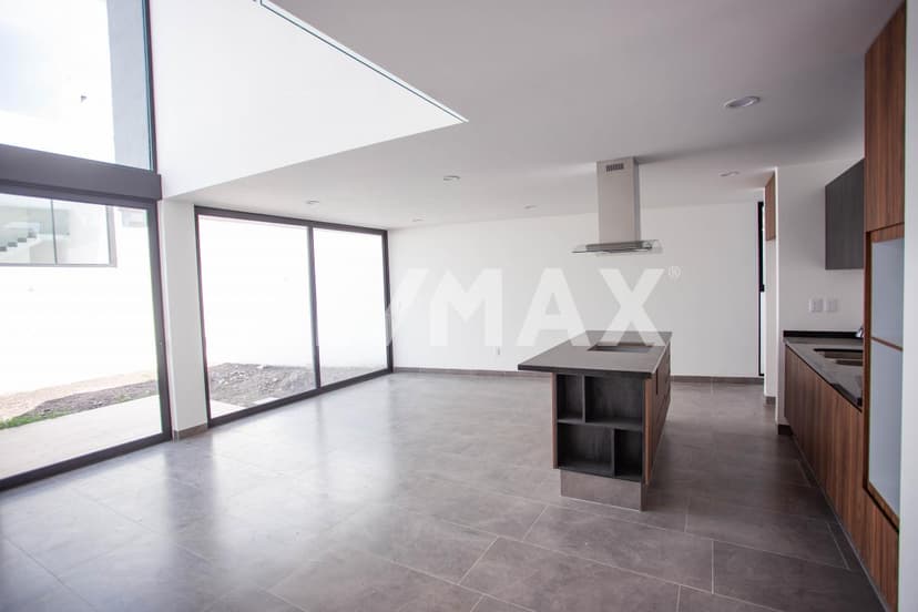 Gallery main