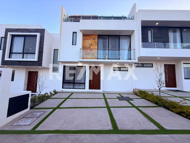 CASA EN VENTA EN ZIBATÁ