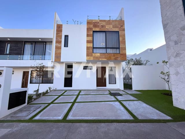 Casa en VENTA en ZIBATA, Queretaro. 
