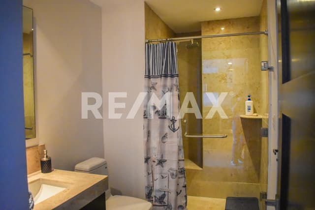 Amplio departamento con vista frontal al mar en cerritos