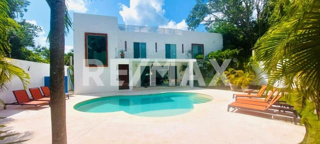 Casa de 5 Recamaras en Venta en La Veleta Tulum