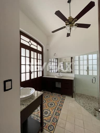 property image preview0