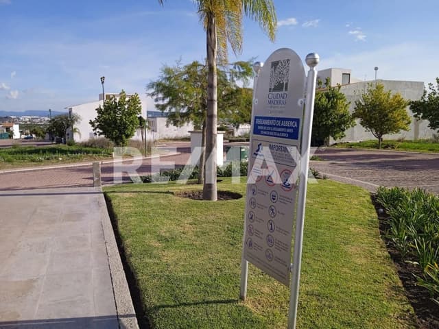 Terreno en Venta en Ciudad Maderas-El Marques Querétaro 