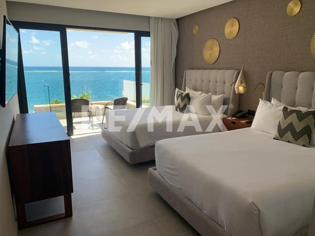 The Fives Puerto Morelos Condo de 2 Recamaras con Vistas al Mar en Venta