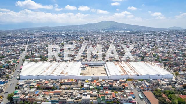 BODEGA INDUSTRIAL EN RENTA 