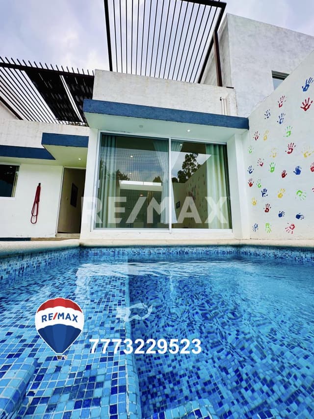 Venta de casa escriturada en condominio, Ahuatepec, Morelos...Clave 4498