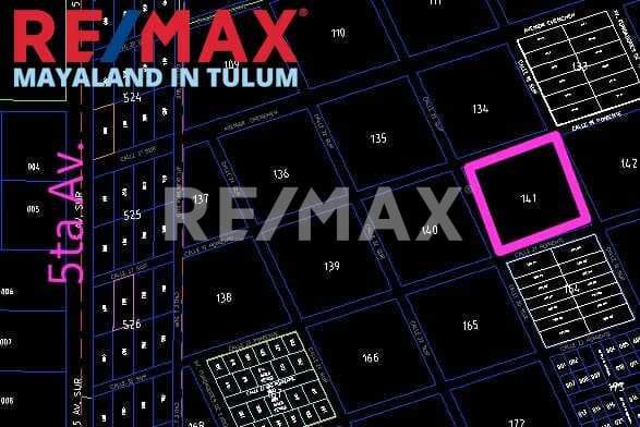 en venta terreno de 878 m2 esquina en region 15