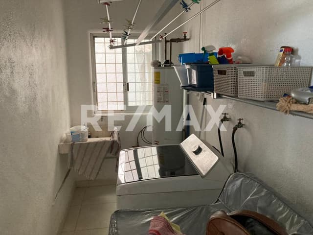 Venta de departamento en condominio Punta Brisa 