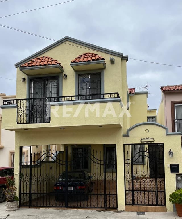 Casa de venta en Hacienda Del Mar Amueblada