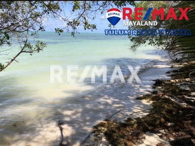 En venta terreno con frente de playa en Tulum