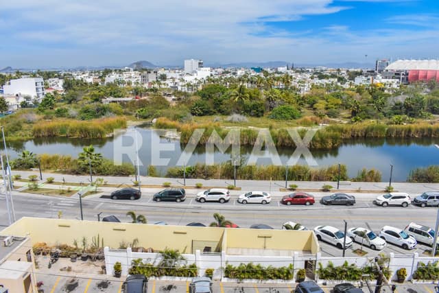 OCEAN VIEW CONDO IN MALECON