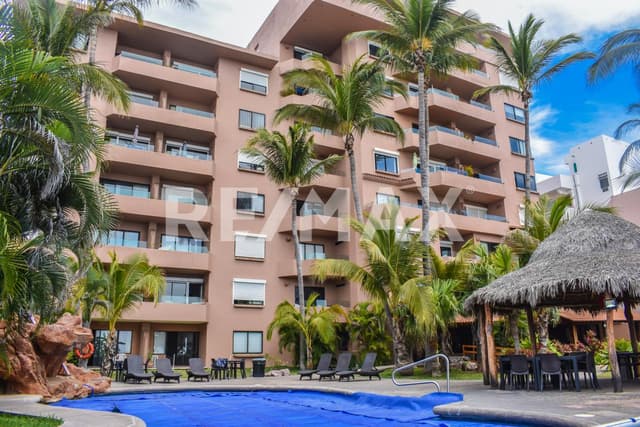 OCEAN VIEW CONDO IN MALECON