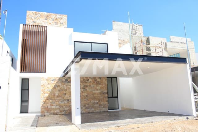 CASA EN VENTA EN TEMOZON NORTE IBIZA