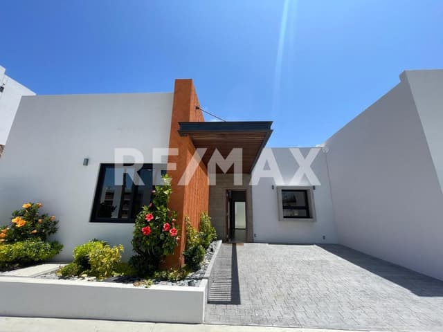 CASA EN VENTA DENTRO DE PRIVADA EN ROSARITO, B.C.