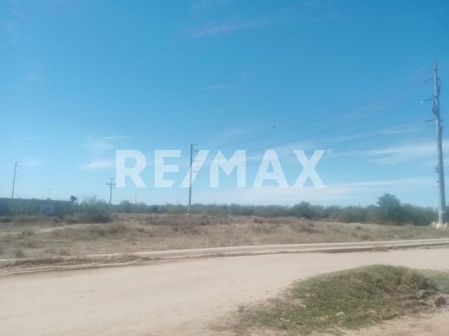 Terreno en venta comercial en Fraccionamiento California Residencial de Hermosillo, Sonora.