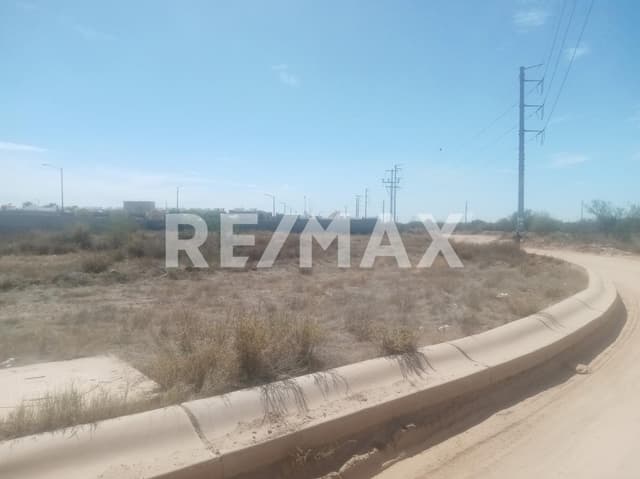Terreno en venta comercial en Fraccionamiento California Residencial de Hermosillo, Sonora.